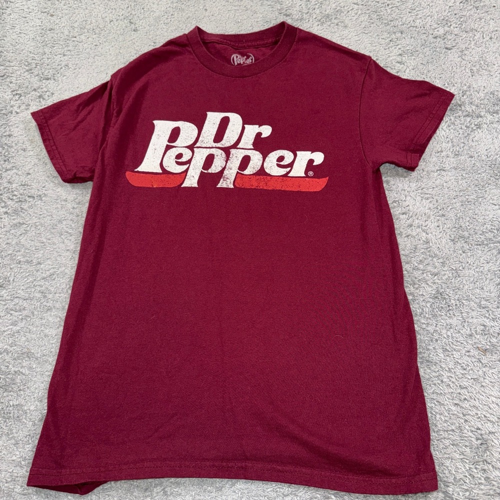 Dr Pepper Unisex Graphic T Shirt Medium Maroon Distressed Logo Cotton